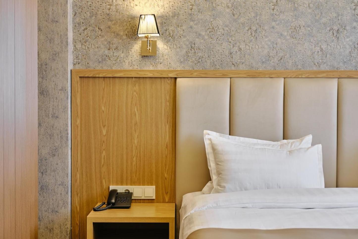 Al Anvar Halal Hotel By Hotelpro Group ทาชเคนต์ ภายนอก รูปภาพ