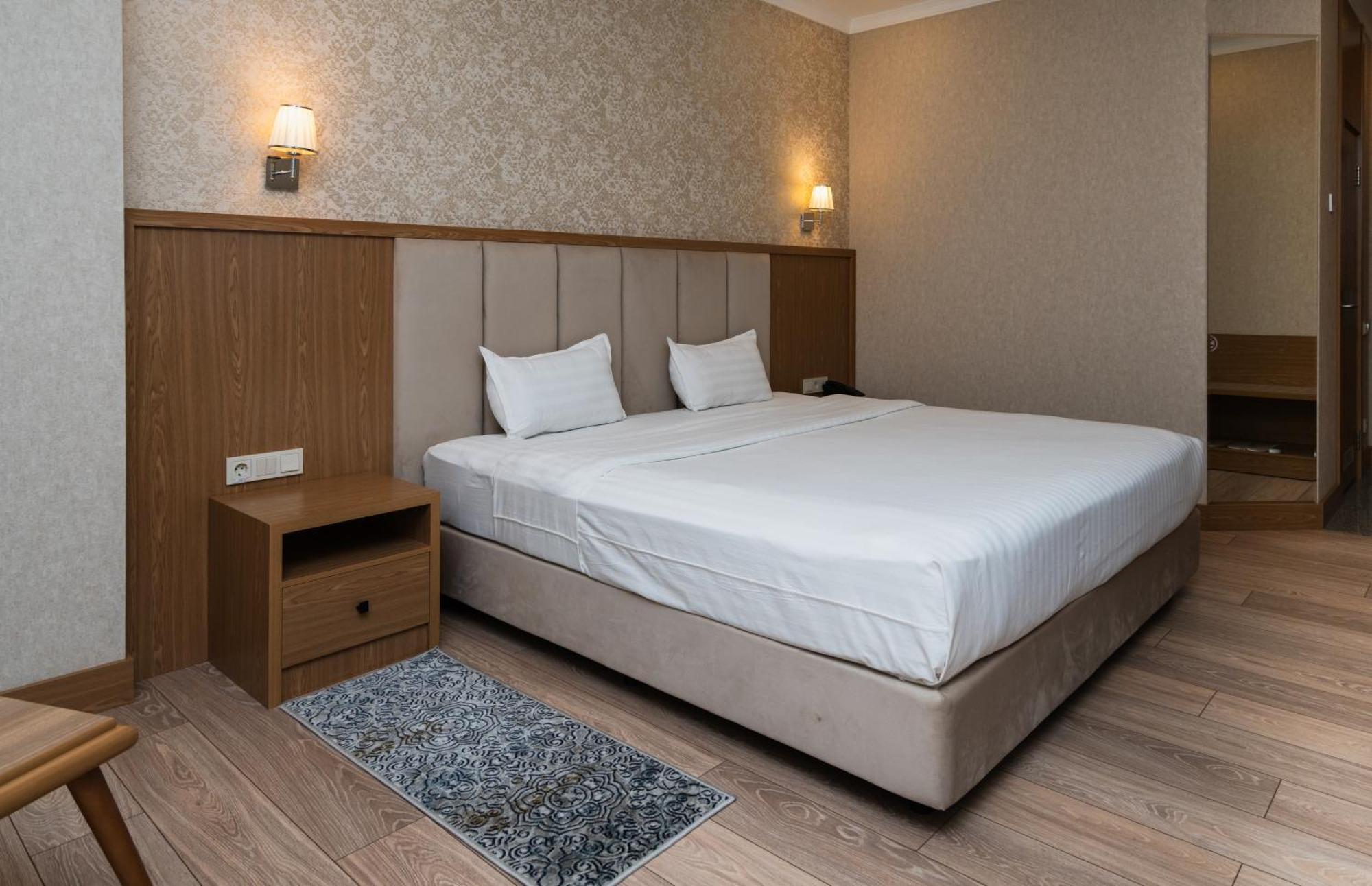 Al Anvar Halal Hotel By Hotelpro Group ทาชเคนต์ ภายนอก รูปภาพ