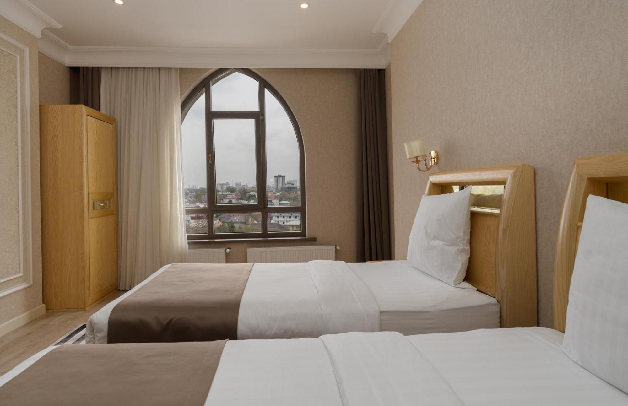 Al Anvar Halal Hotel By Hotelpro Group ทาชเคนต์ ภายนอก รูปภาพ